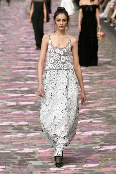 Look 42